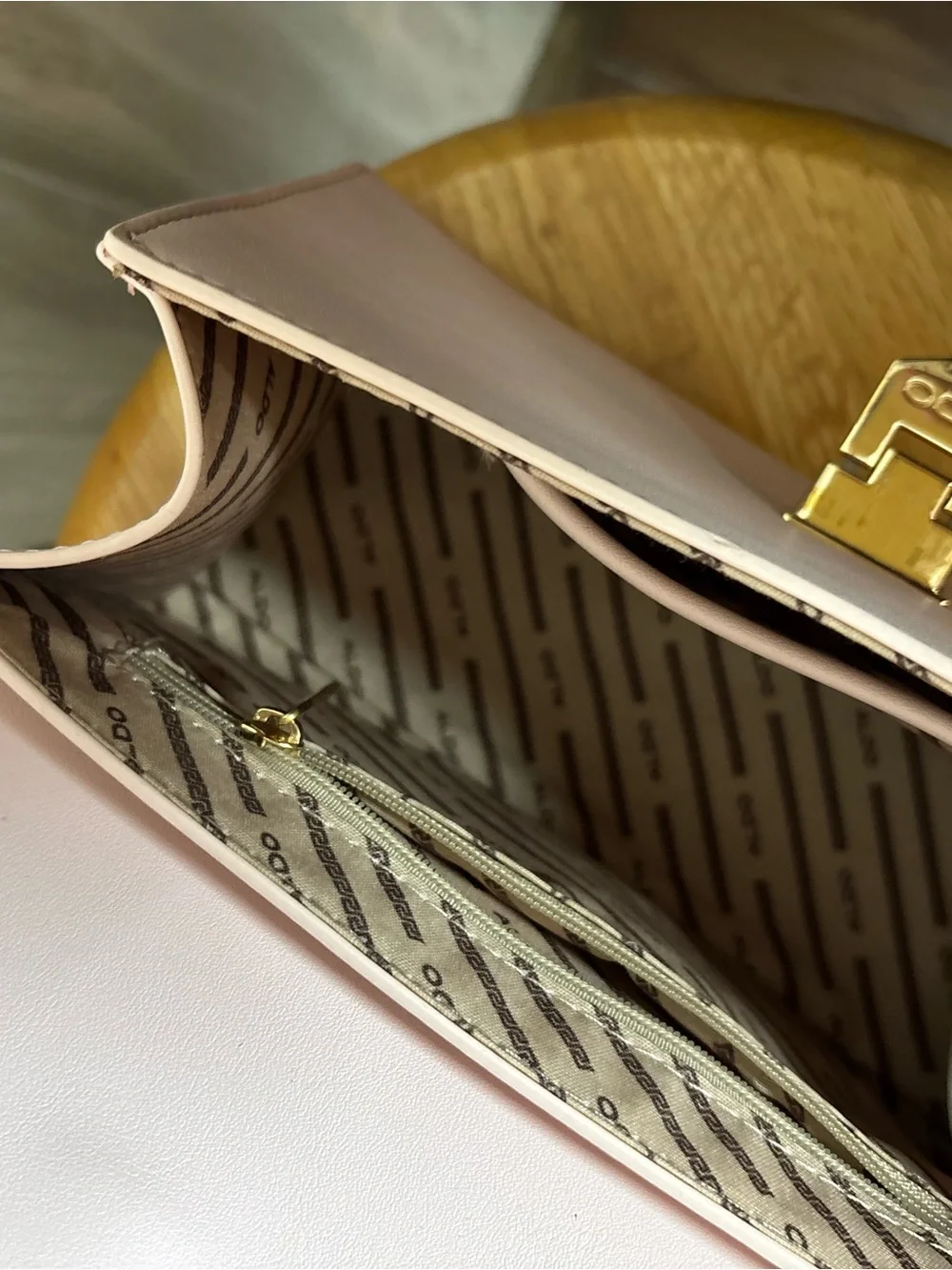 ALDO Light Pink Structured Charm Handbag Excellent Condition - Picture 8 of 14